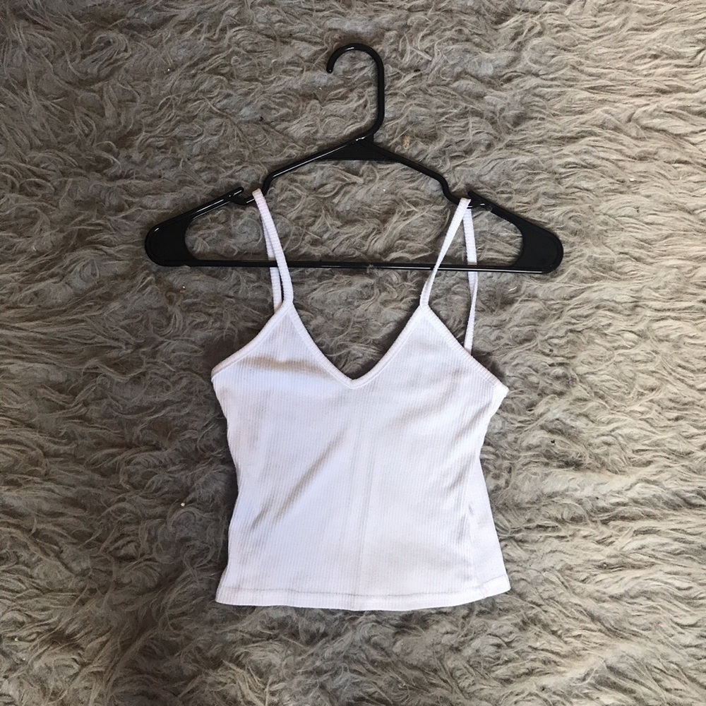 White v neck spaghetti strap crop top!